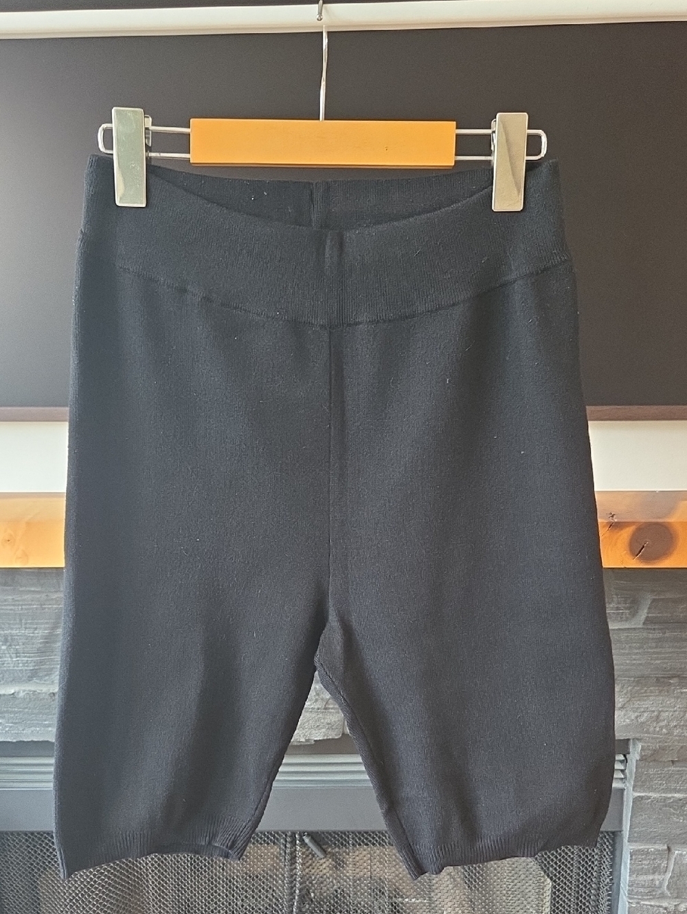 Wilfred Black Ribbed Knit Shorts